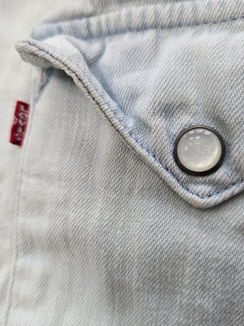 Levi's Short Sleeve Pearl Snap Western Denim Shirt Men's Sz L Light Wash Fade - Picture 8 of 11
